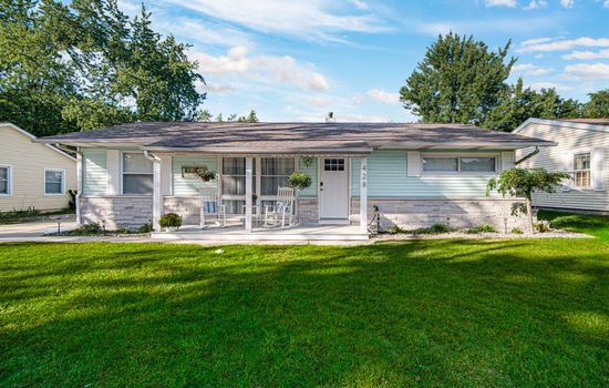 Barefoot Beach House - Sheridan Beach Getaway