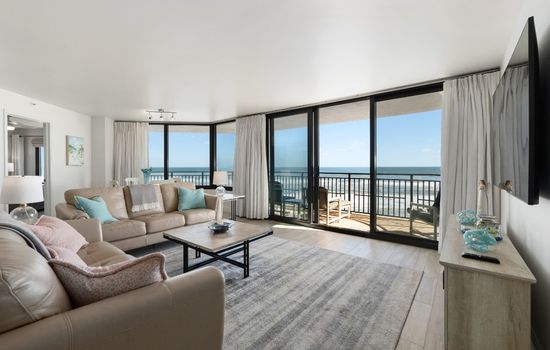 3BR Condo with Direct Beach View & Large Balcony