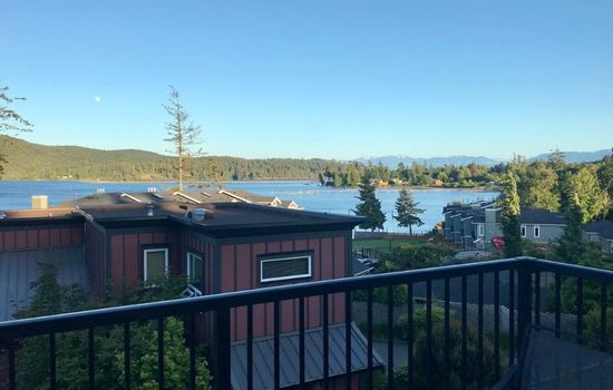 Ocean View Townhome - Sooke Harbour Marina