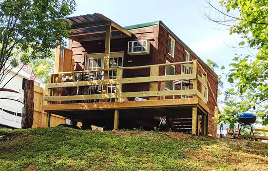 Tiny House Glamping at Watts Bar