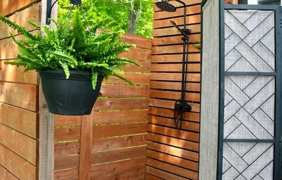 Waterfront  Retreat Near Coulonge Falls w/ Sauna