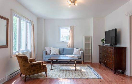 Bright + clean 2-bedroom home in Gatineau, QC