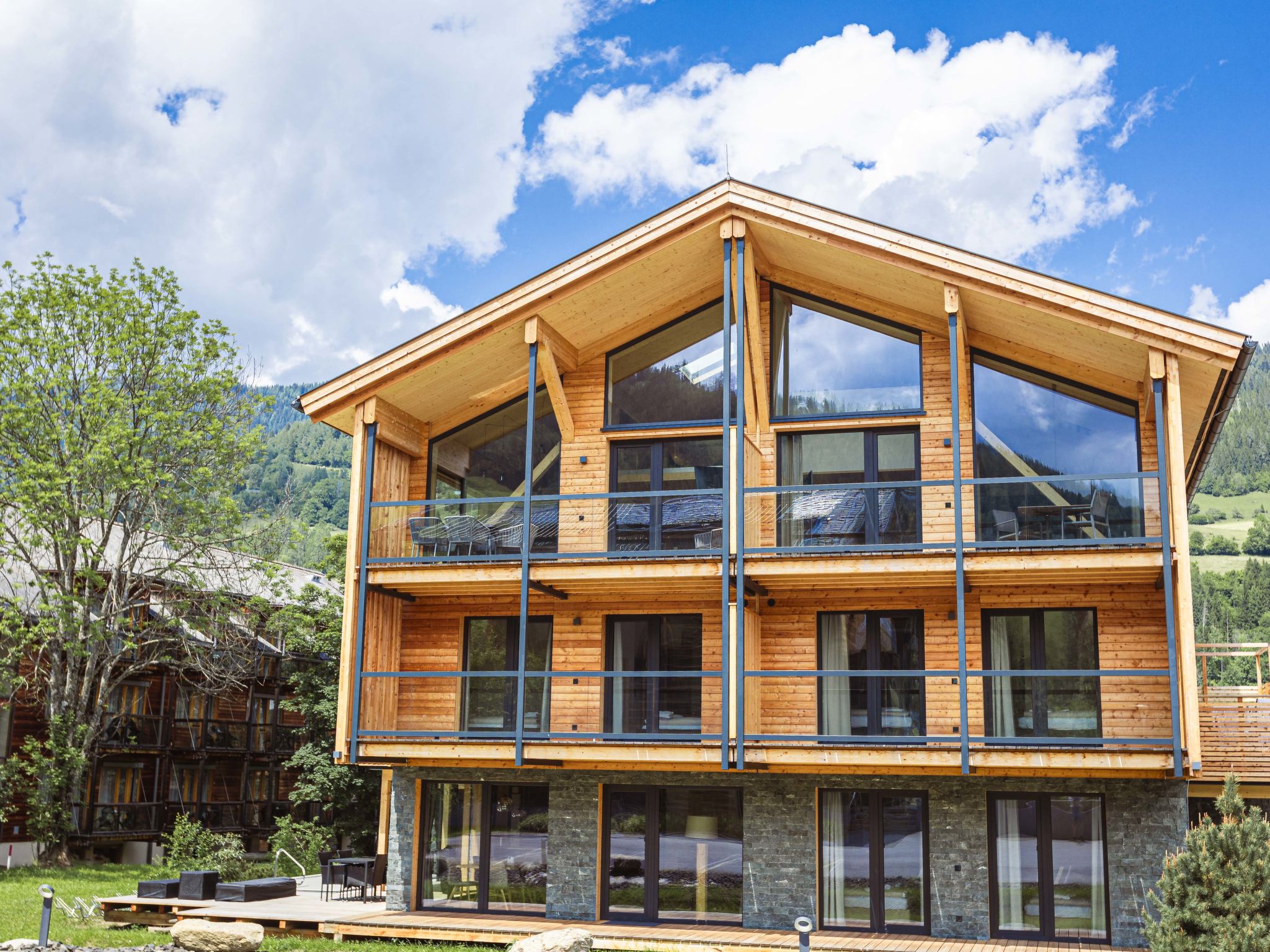 Penthouse # 1c mit Sauna&Außenbadewanne Rentals | Lake.com