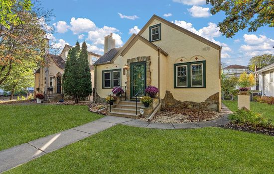 "The Darling" at Drew by Roxy Rentals 