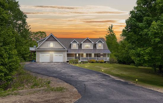 Evergreen Escape | Relaxing Conway Getaway