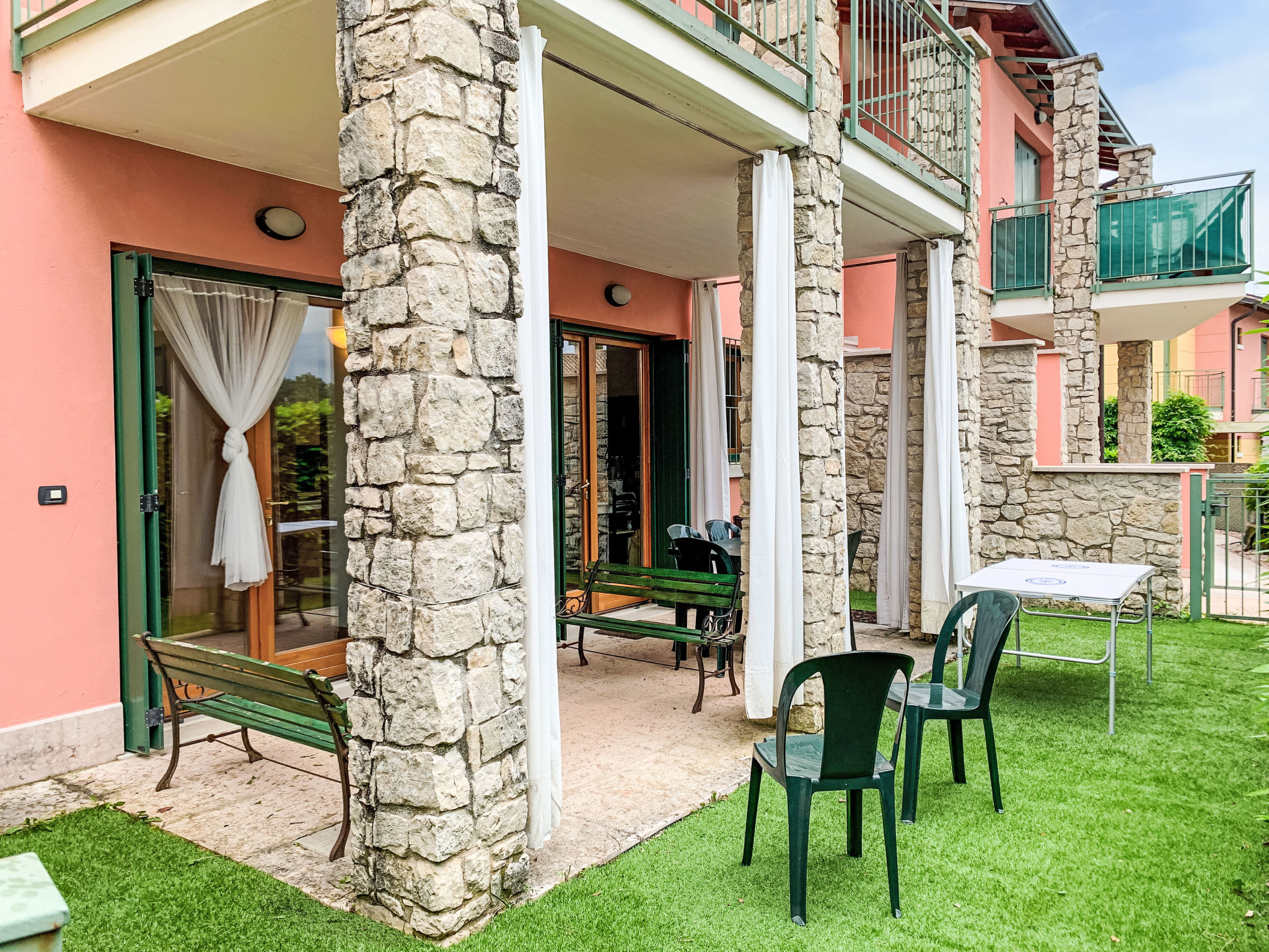Adelaide Rentals | Lake.com