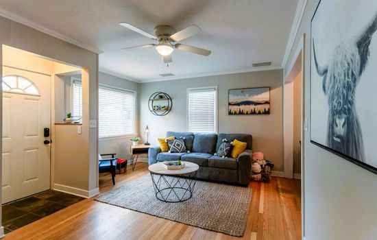 1106 living room.jpg