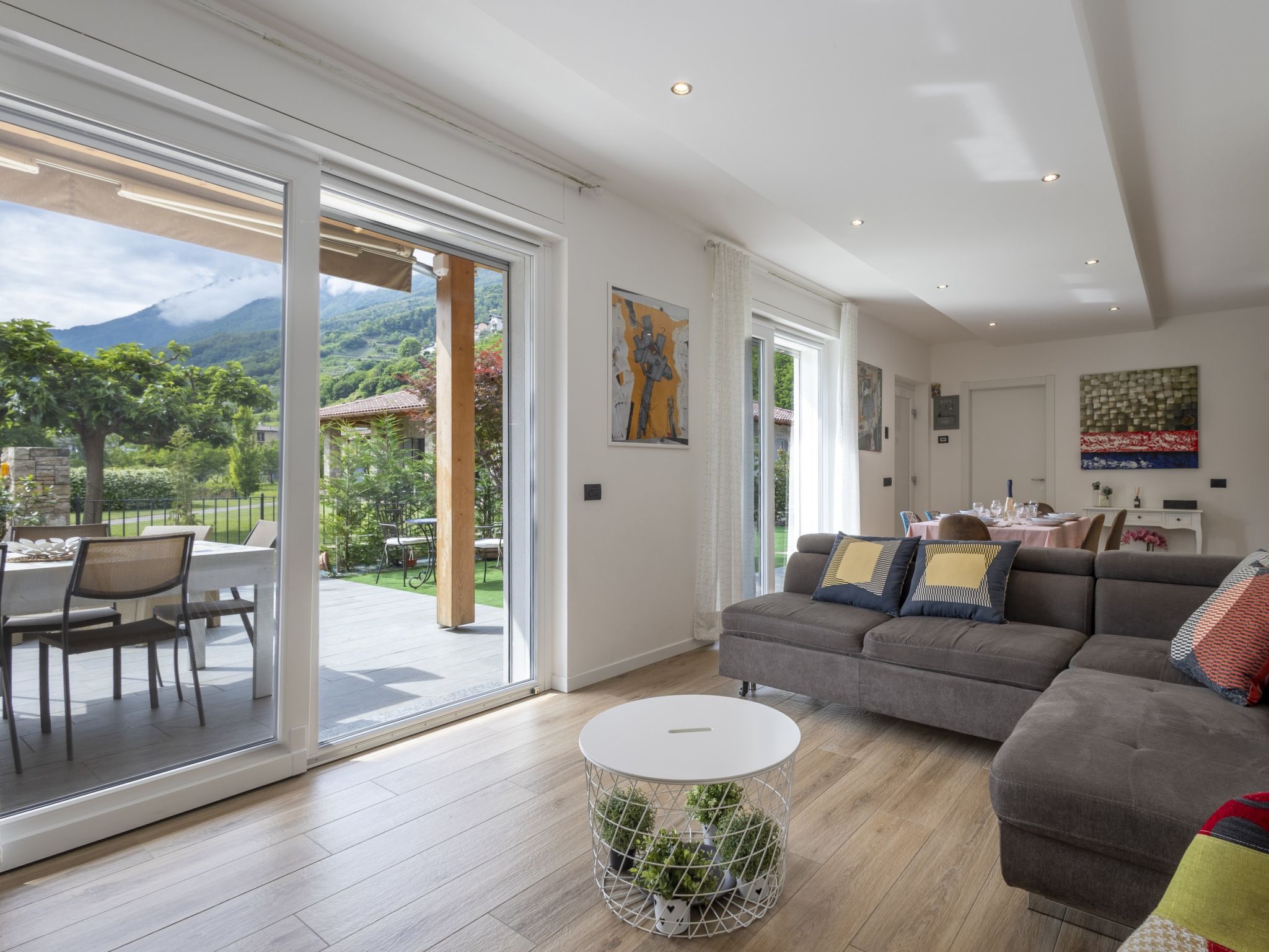 Villa D Rentals | Lake.com