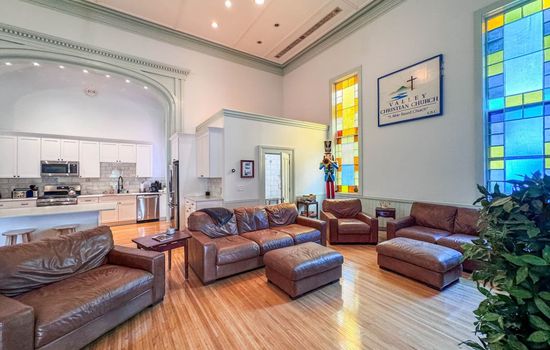The Conway Meeting House + Church | 10 BDRM + Pond