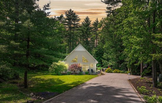 The North Nook | Hot Tub, Walk to the Saco River