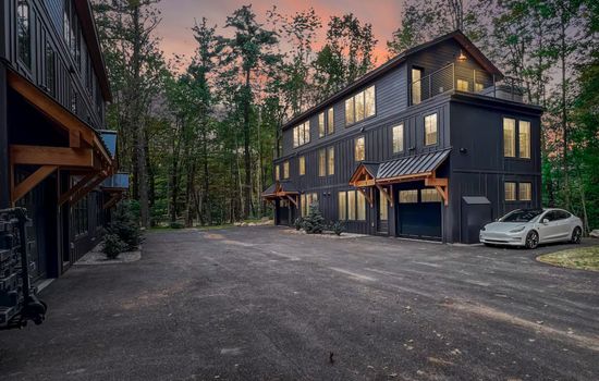 Black Diamond @ Cranmore Mt. | Brand new | Hot Tub