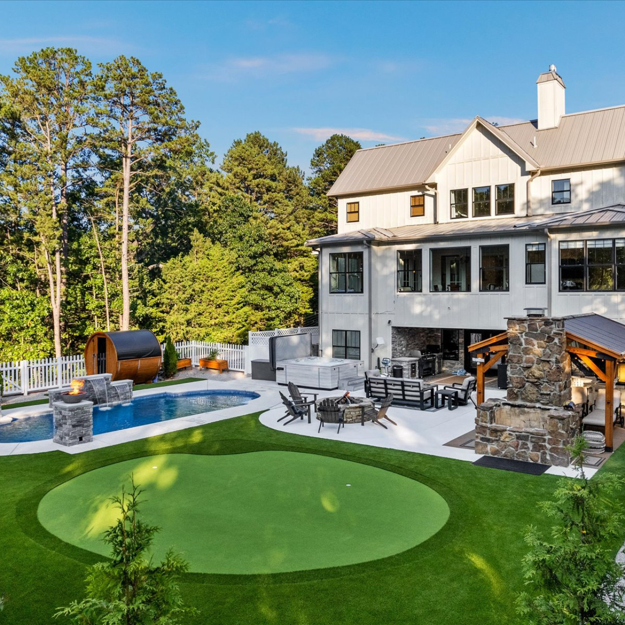 Luxe Lodge
