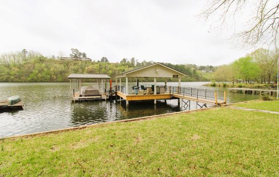 Jax's Lake House