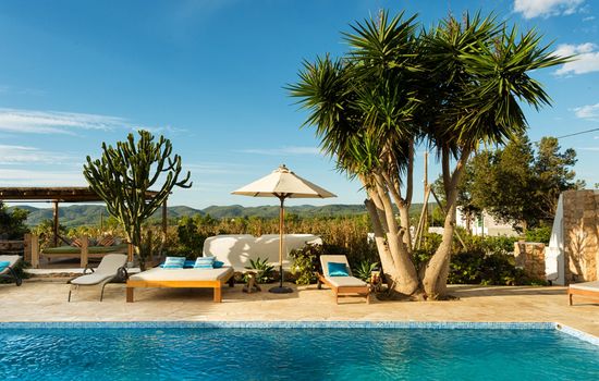 Elegant 4 Bedroom Retreat in San Rafael, 1055