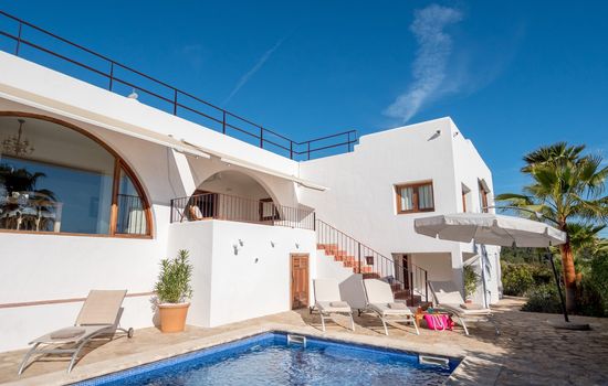 Luxury Awaits: Rent Ibiza Villa 1001