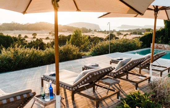 Tranquil Oasis: 5 Bedroom Villa in Ibiza City,1002