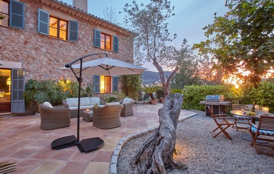 Peaceful Getaway: 4 Bedroom Villa in Deià, 1464