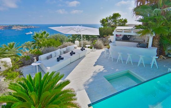 Stylish Villa with Jacuzzi in Ibiza City, 1057