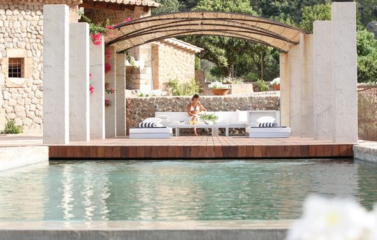 5-Star Elegance Awaits: Mallorca Villa 1008