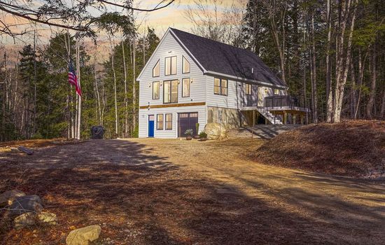 Northview Chalet | Brand New, Hot Tub, Spacious