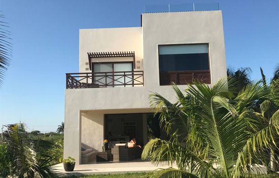 Paraíso frente al mar de Uaymitun