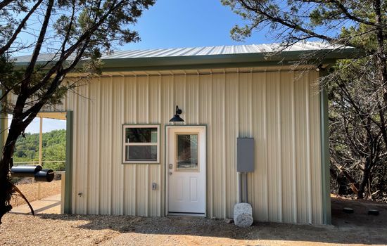 Lake Godstone Inspiration Cabin