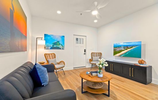 High-end Waterfront | Near Beach & SpaceX Views