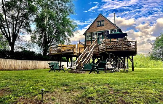 Riverside Retreat-Soak in Hot Tub w/Mountain Stars
