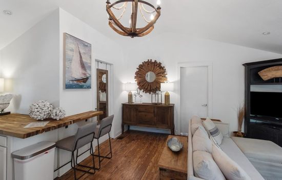 Emerald Cottage | Paddle, Relax & Unwind~Kayaks