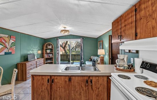 Chic Cypress Cabin • Private Dock Access, Kayaks 