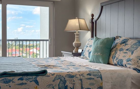 Oceanfront 1BR Condo • Balcony, Heated Pool Beach