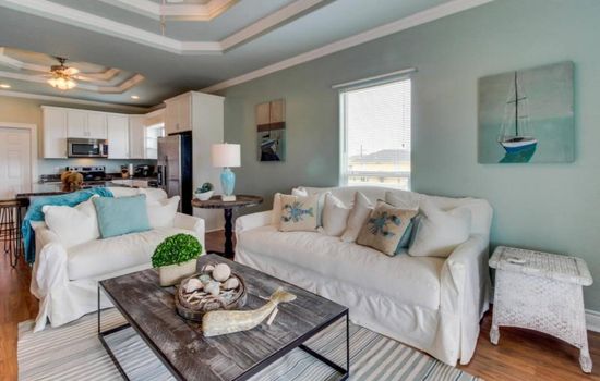 Bahamas Beachfront Bliss – 4BR Family Retreat