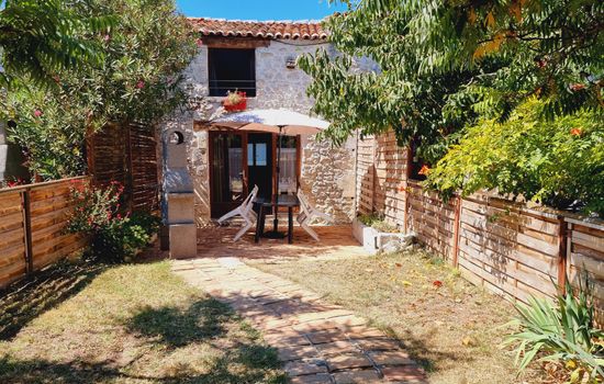 Domaine de Rochebonne holiday cottage france Location de vacances charente (4)