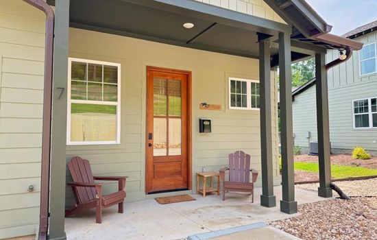 Lakefront Villa @ Bay Pines- Unit 7