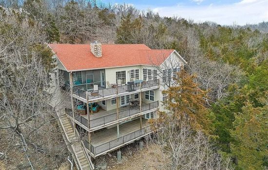 Tranquil Timbers Lakefront