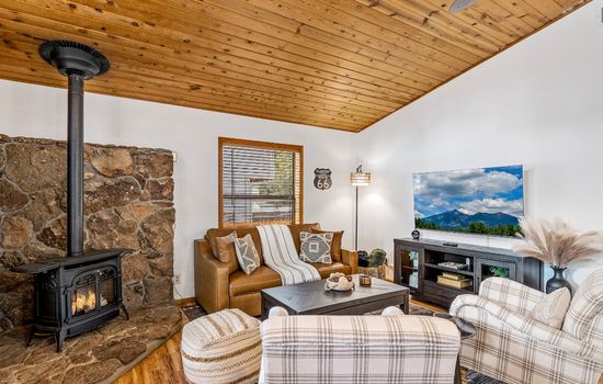 Kiowa Cabin Hideaway 6-Guest | Mins to Dwtn•Trails