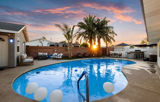 Cactus Oasis 5-BR House | Casita•Heated Spa & Pool