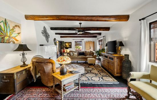 Granite Dells  1-BR House | Timeless Décor •Trails