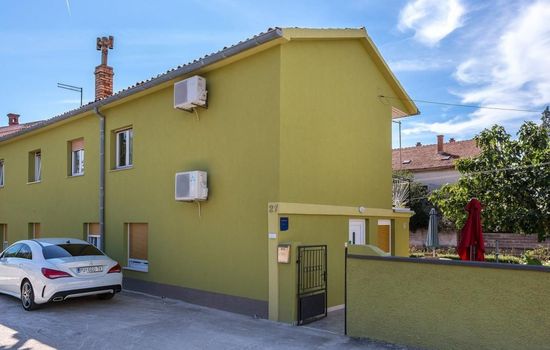 Wohnung "Miranda Veliki" mit Balkon