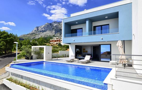 Ferienvilla "Nina 1" mit Infinity Pool