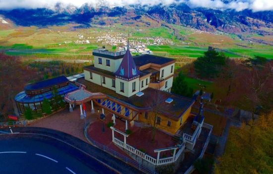 Ganzes Schloss Hotel Wartenstein inkl. Restaurant