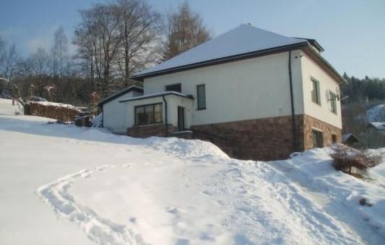 Villa "Na Hora" mit Garten, Grill und Terrasse