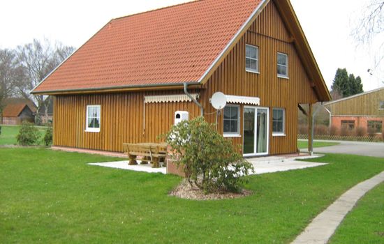 für 16 Personen mit Terrasse