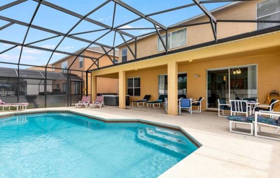 Haus in Kissimmee mit privatem Pool