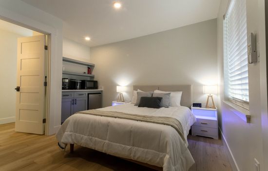 Modern Studio – Steps from Food Trucks & 5 Min to CDA Lake