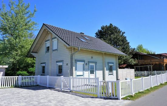 in Lancken mit Grill und Garten