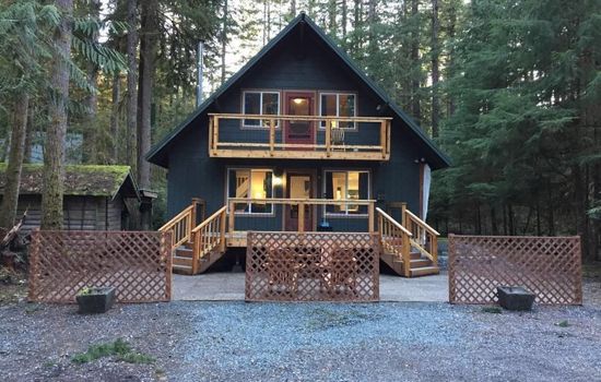 Hütte im Landhausstil mit Whirlpool und Haustieren OK