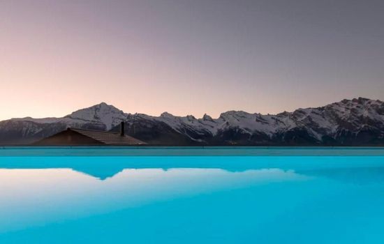 Chalet V mit Lift und Pool