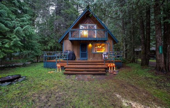 Rustikale Hütte mit Holzofen, Whirlpool, Haustiere OK