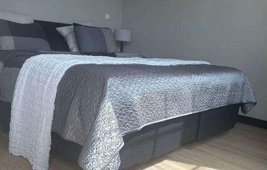 Kleines neues sauberes Appartement